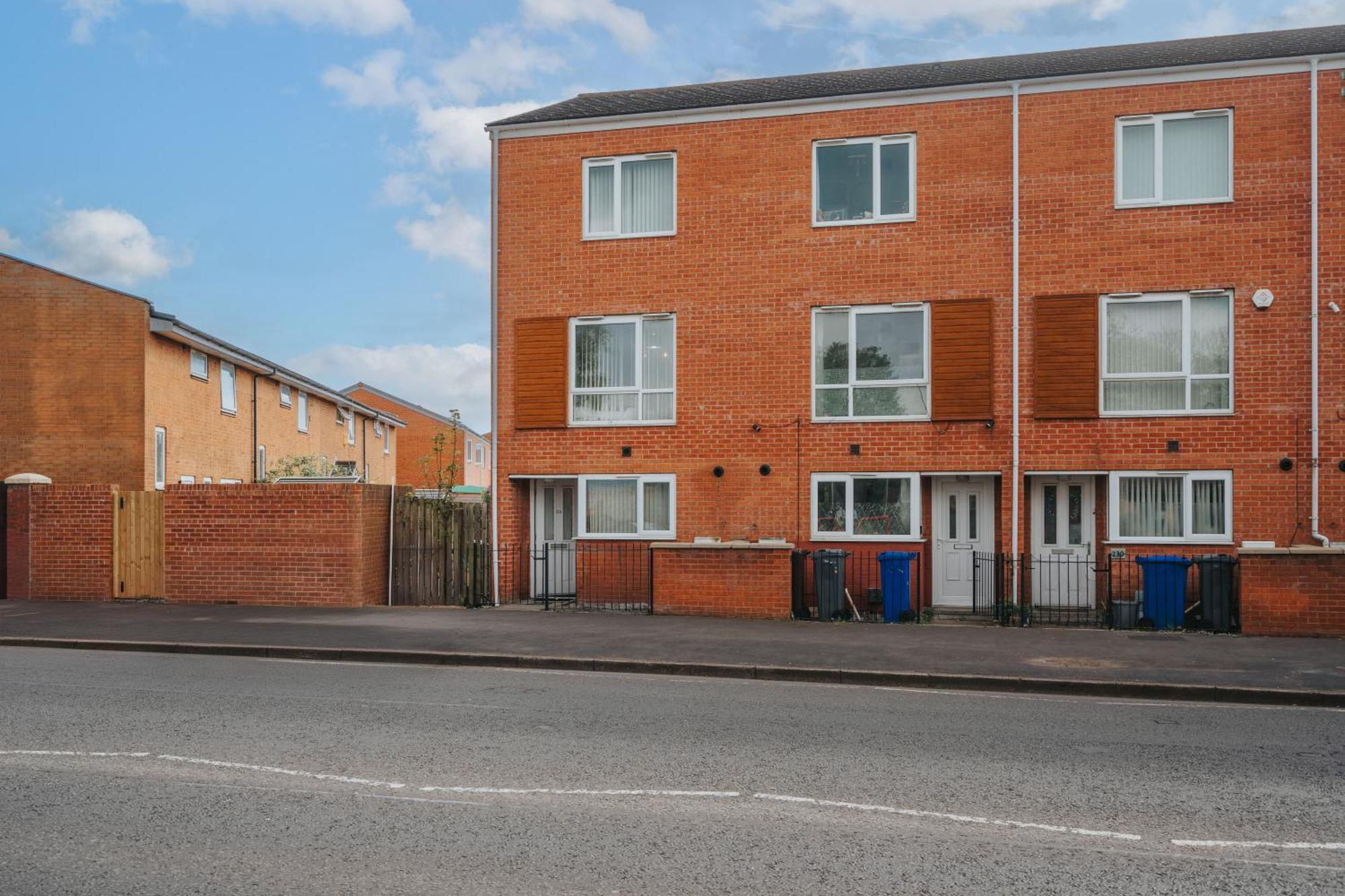 Exquisite Mcr Centr Gem - Foosball - Sleeps11 Holiday home Manchester