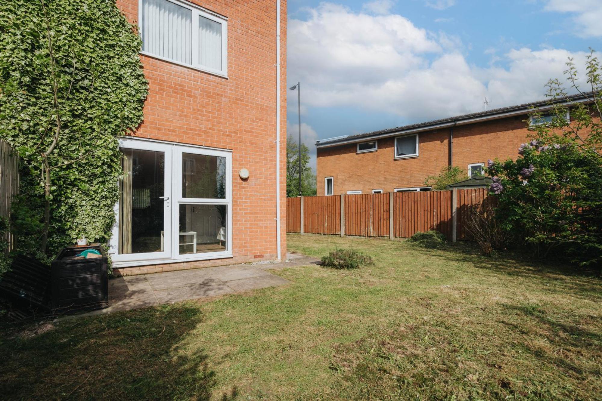 Exquisite Mcr Centr Gem - Foosball - Sleeps11 Holiday home